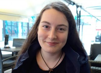 „Klasické vyučovanie som skoro ešte nezažila.“ hovorí Mária Hudcovičová, mladá učiteľka z Gymnázia Ivana Kupca M. Hudcovičová