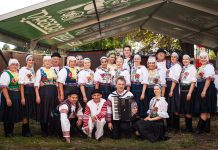 Zo starej truhlice… ( k päťdesiatnici Folklórnej skupiny Šulekovo z Hlohovca)